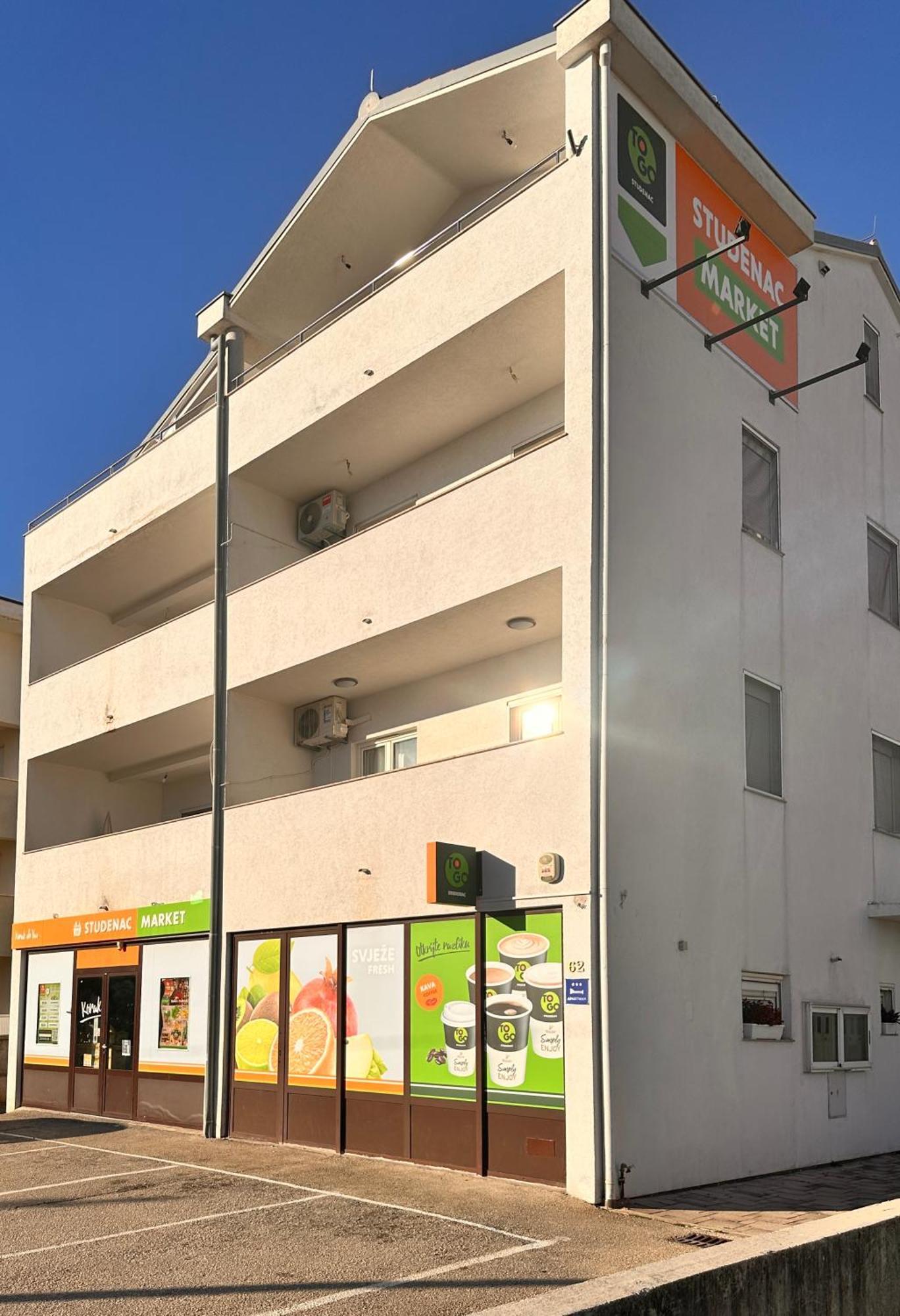 Perica Apartament *