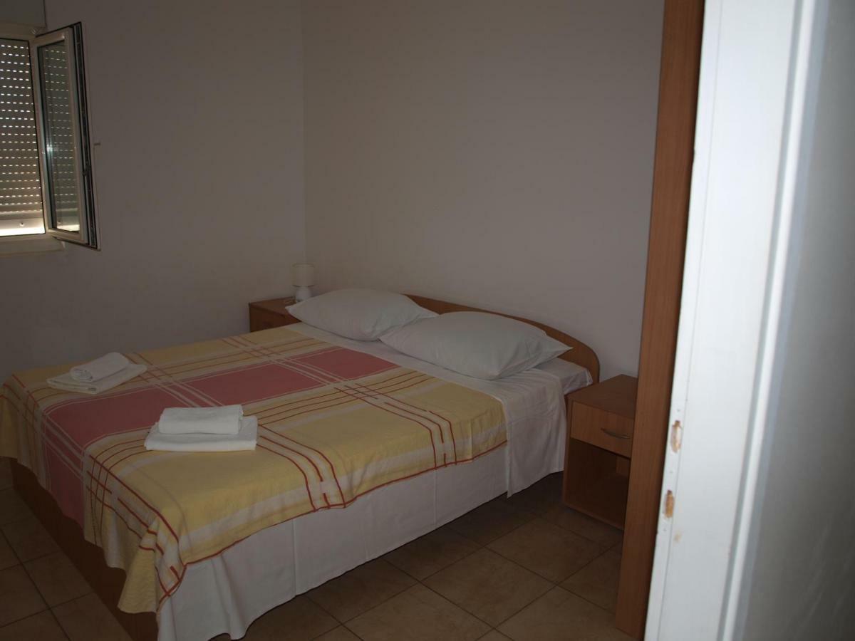 Apartament Perica *